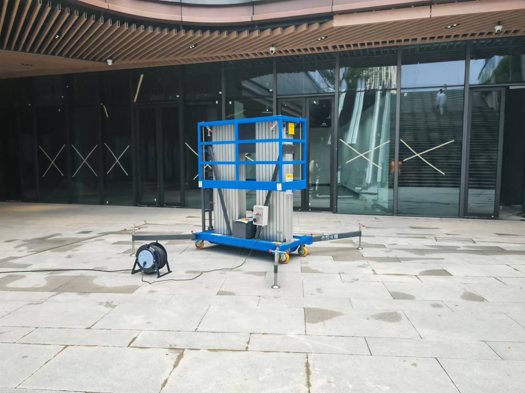 選擇液壓鋁合金升降機(jī)的優(yōu)勢有哪些