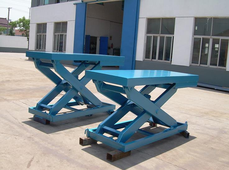 成都液壓升降機訂購相關(guān)事宜